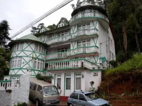 Hotel Rising Lion - Image 4