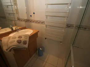 Authentic Villa in Erdeven France With Jacuzzi - Image 3