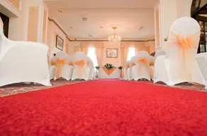 Grand St Leger Hotel - Image 5