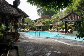 Puri Kelapa Garden Cottage - Image 4