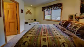 River Stone Resorts & Bear Paw Suites - Image 2