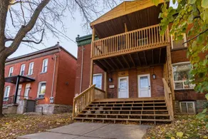 Cozy Warm - 2BR Apt With King Bed - Steps From Byward Market - Image 5