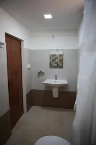 Shawnels Beach Resort - Image 2