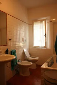 Beautiful private villa for 12 guests with WIFI, private pool, TV and parking - Image 5