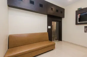 Hotel Abad Inn - Image 2