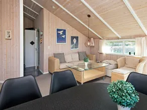 Welcoming Holiday Home in Juelsminde With Sauna - Image 2