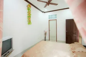 New Era Guesthouse - Image 2