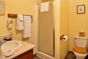 Quiet Creek Inn - Image 2