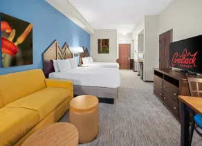 Camelback Lodge & Aquatopia Indoor Waterpark - Image 4