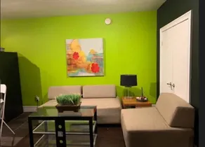 NYC 10 Mins, 6 Luxury Affordable Multi Bedroom Apartments - Image 2