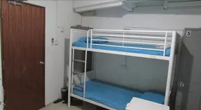 MKS Backpackers Hostel - Cuff Road - Image 4