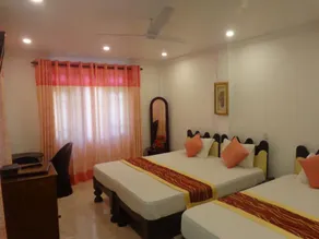 Oak Wood Inn Kandy - Image 2
