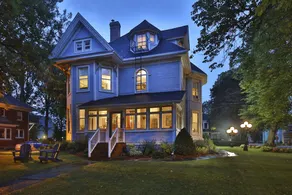 Summerside Inn Bed and Breakfast - Image 2