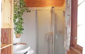 Beautiful Home in Grisslehamn With 3 Bedrooms - Image 2