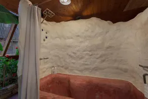The Hobbit House - NEW Hot Tub! - Unique Arkansas Earth Ship! - Image 4