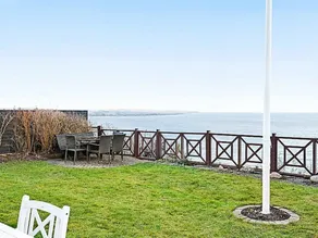 Lively Holiday Home in Jutland Near Sea - Image 4