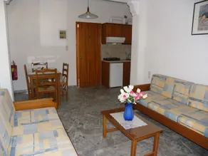 Filoxenia Studios and Apartments - Image 4
