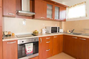 Domus Apartments - Image 4