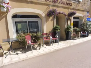 L'un des sens Restauratn-Hotel - Image 5