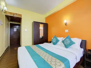 Choice Hotel by OYO Rooms - Image 2