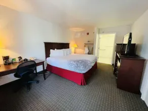 Celebrity Inn - Image 5