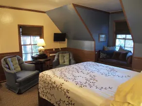 Strawberry Creek Inn Bed & Breakfast - Image 3