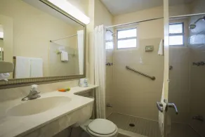 Sandcastle Resort at Lido Beach - Image 3
