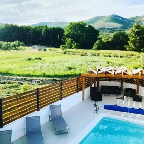 Remarkable 4-bed House in Kaštel Novi - Image 3