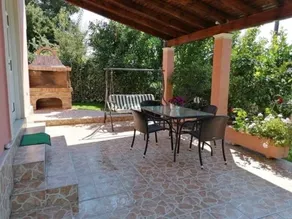 Effi House - Image 5