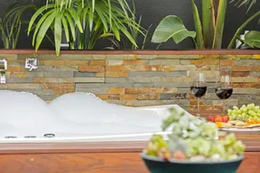 AMORE A Tranquil Retreat with Couples Spa - Image 2