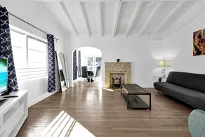 L'Etoile Apartments Part of the Oasis Casita Collection - Image 2