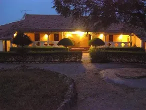 Africa Strike Lodge - Image 3