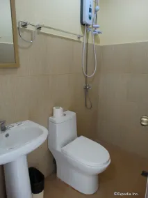 Whites and Greens Beach Resort - Image 3