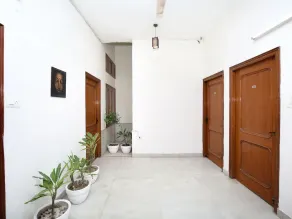 Atithi Residency By OYO Rooms - Image 4