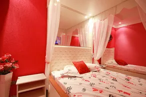 Gloria Plaza Hotel - Adults Only - Image 2