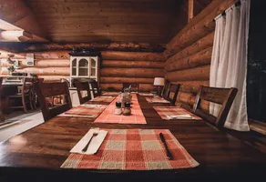 Mount Logan Lodge - Image 4