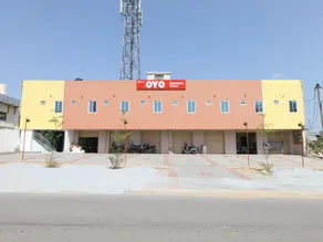 Nakshatra Grand by OYO Rooms - Image 3