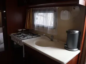 Cozy Caravan Surrounded by Nature in Iznik Bursa - Image 2