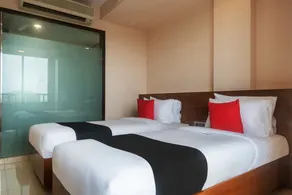Capital O 44192 Hotel Elite Peak - Image 2