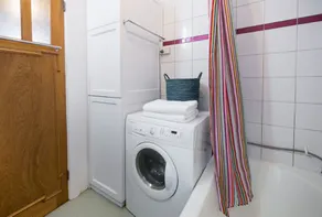 Apartment2c Lawson - Image 2