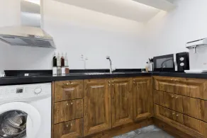 Sio Hostel L-Suite - Image 4