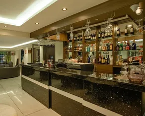 The Landmark Suites - Image 3
