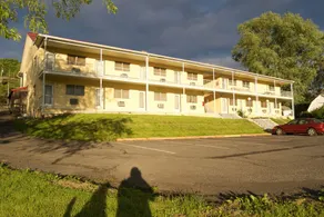 Janey Lynn Motel - Image 4