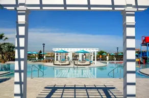 Villa adaptée aux familles avec piscine privée et jacuzzi | Vue lac - Image 5