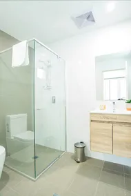 Modern And Chic Apartment Next To Parramatta Station - Image 5