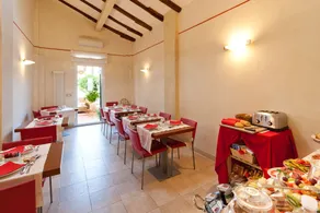 Palazzo Trevi Charming House - Image 2