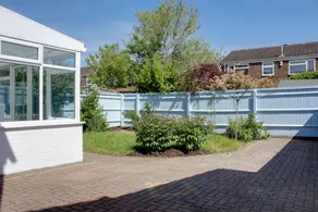 Hemingway Drive Serviced Accomodation - Image 5