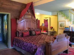 Baines House Inn and Gallery - Image 5