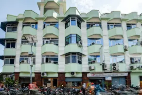 Hotel Makalu By OYO Rooms - Image 3