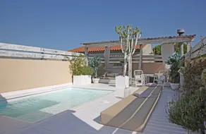 Pink House - Image 5